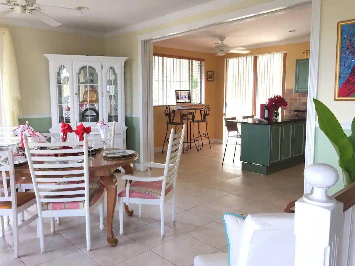 8. Single Family Homes 为 销售 在 Westridge Estates, Westridge, 新普罗维登斯/拿骚, 巴哈马