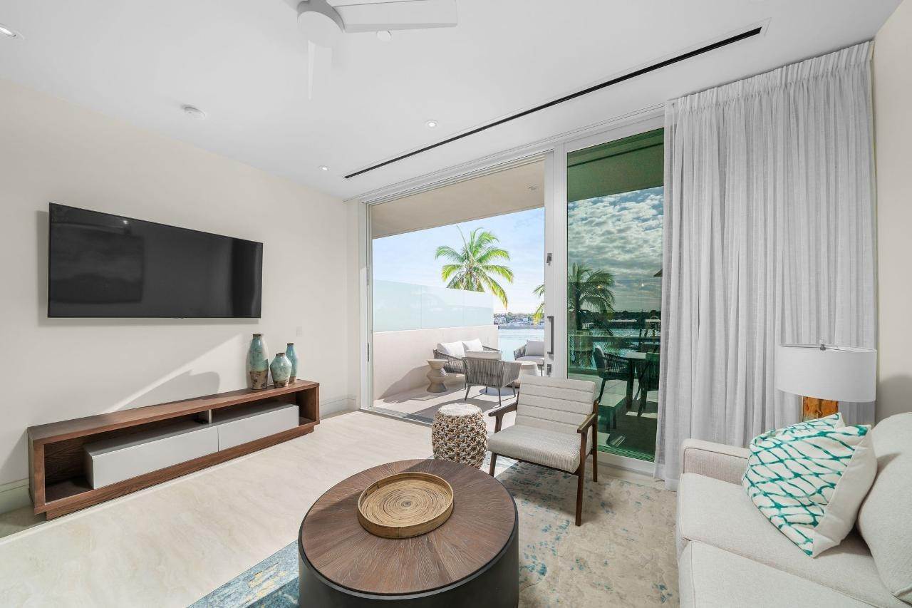 8. Condominiums for Sale at Paradise Island, Nassau and Paradise Island, Bahamas