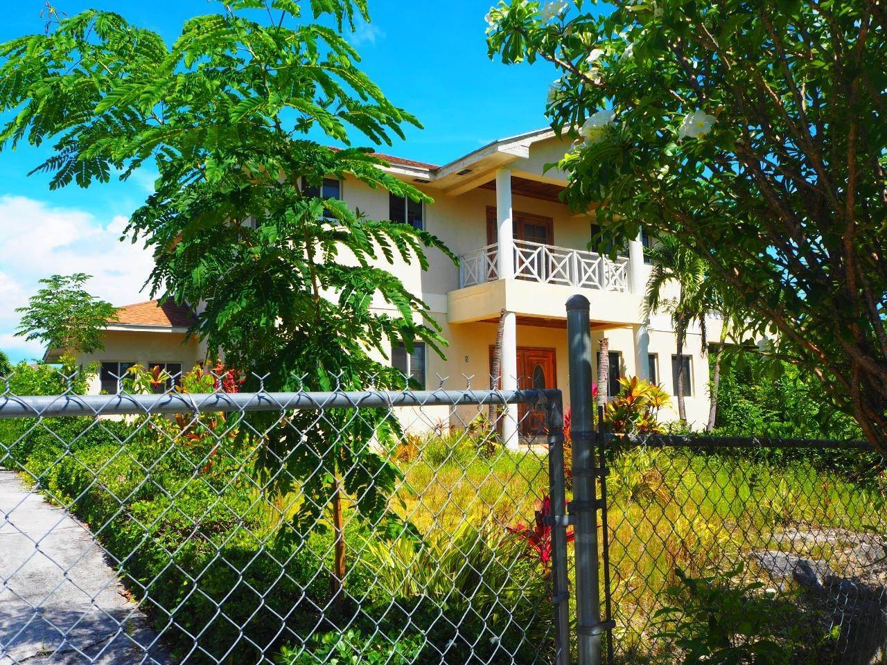 3. Single Family Homes for Sale at Adelaide, Nassau and Paradise Island, Bahamas