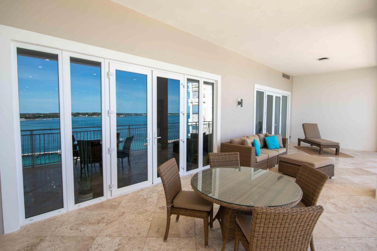 17. Condominiums for Sale at Paradise Island, Nassau and Paradise Island, Bahamas