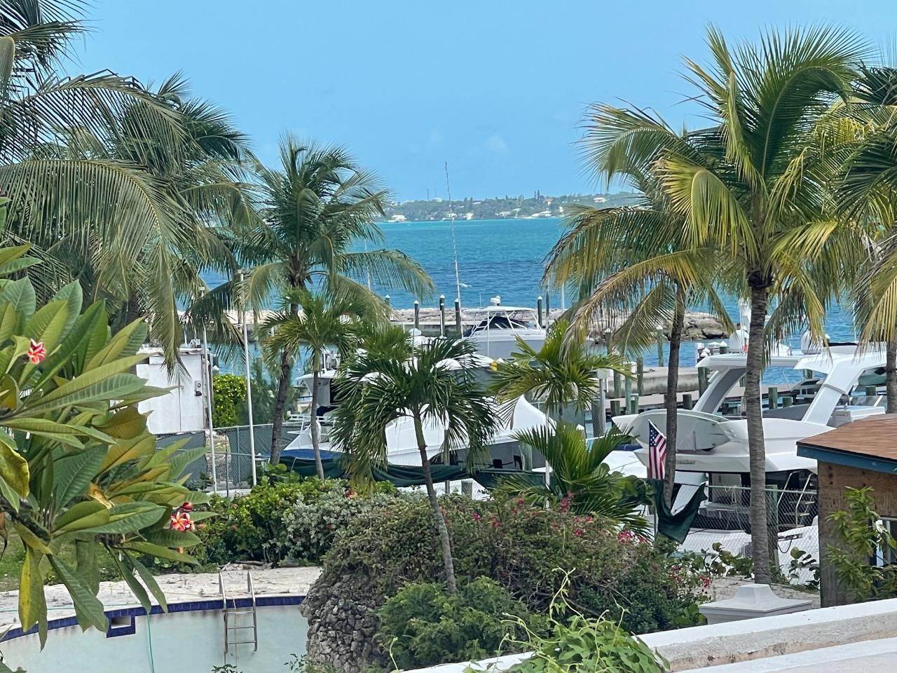 1. Condominiums for Sale at Paradise Island, Nassau and Paradise Island, Bahamas