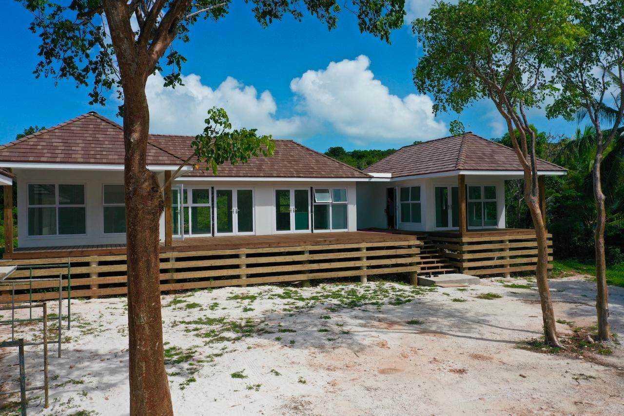 16. Single Family Homes for Sale at Governors Harbour, Eleuthera, Bahamas