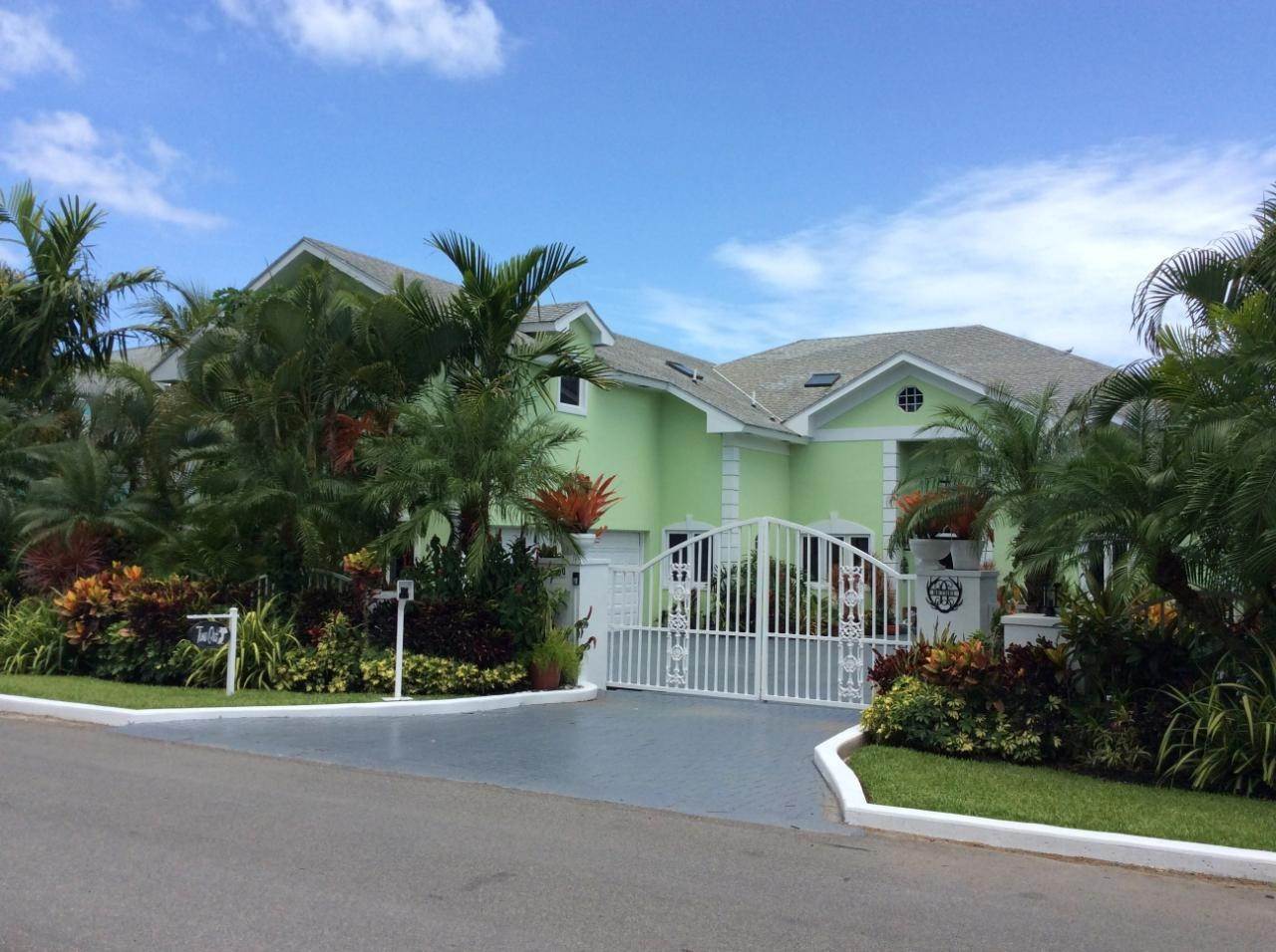 Single Family Homes por un Venta en Westridge Estates, Westridge, Nueva Providencia / Nassau, Bahamas