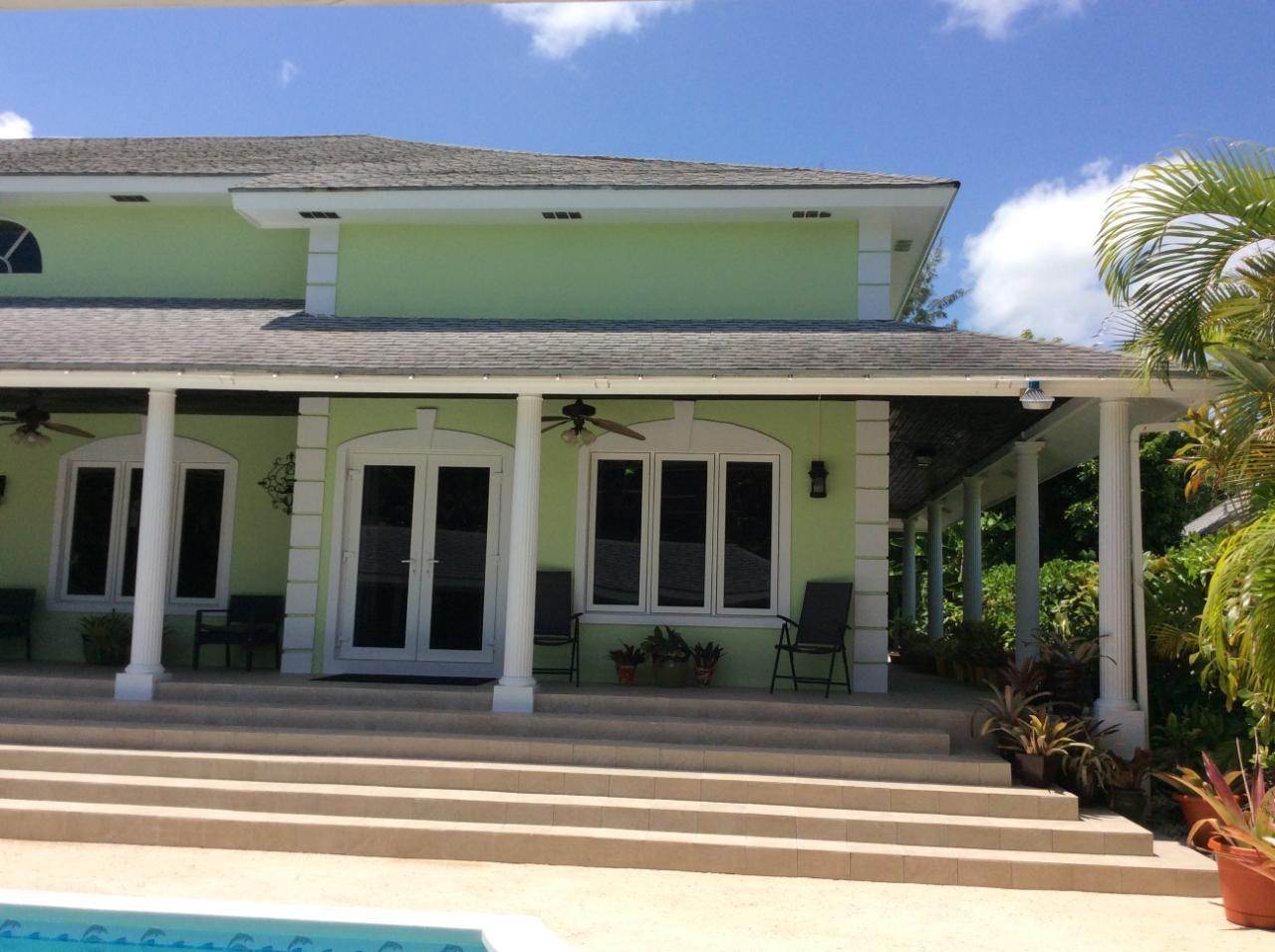 6. Single Family Homes for Sale at Westridge Estates, Westridge, Nassau and Paradise Island, Bahamas