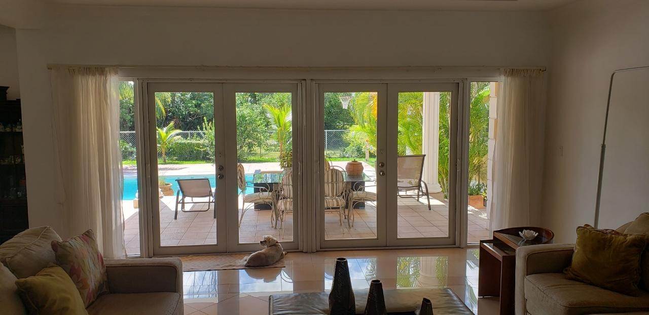 2. Single Family Homes for Sale at Lake Cunningham, Nassau and Paradise Island, Bahamas
