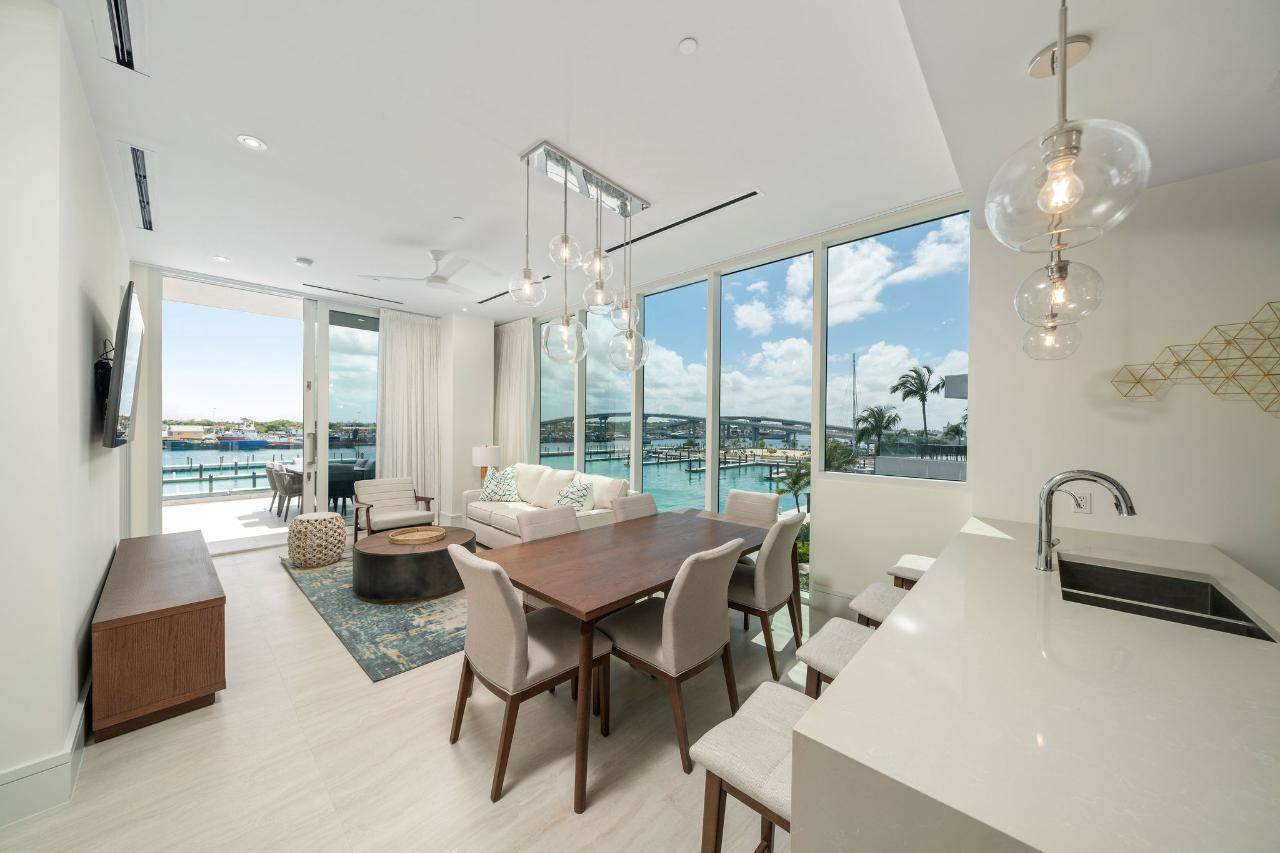 7. Condominiums for Sale at Paradise Island, Nassau and Paradise Island, Bahamas
