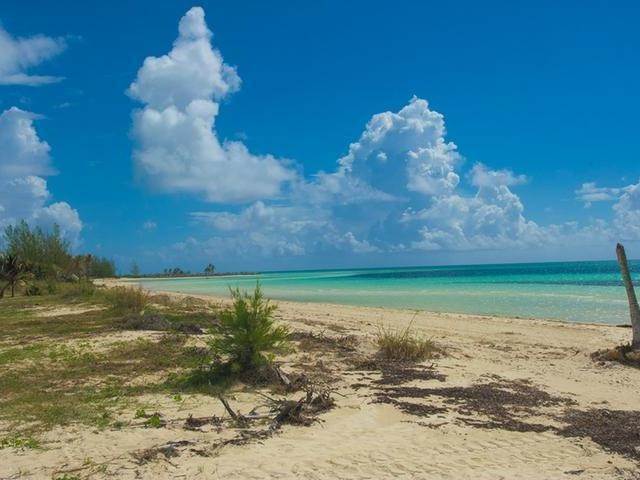 20. Single Family Homes for Sale at Fortune Bay, Freeport and Grand Bahama, Bahamas