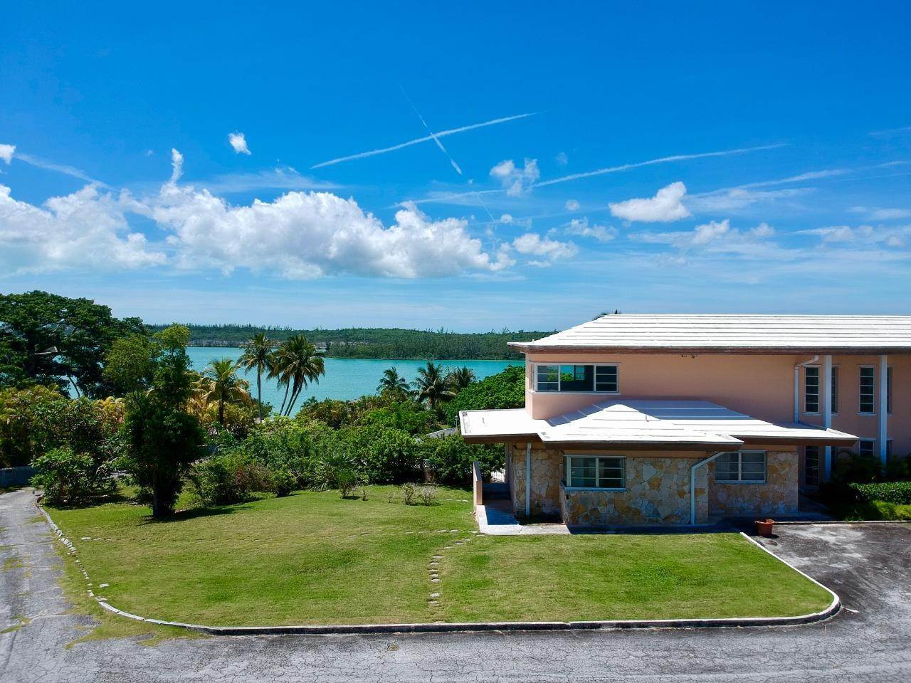 4. Single Family Homes for Sale at West Bay Street, Nassau and Paradise Island, Bahamas