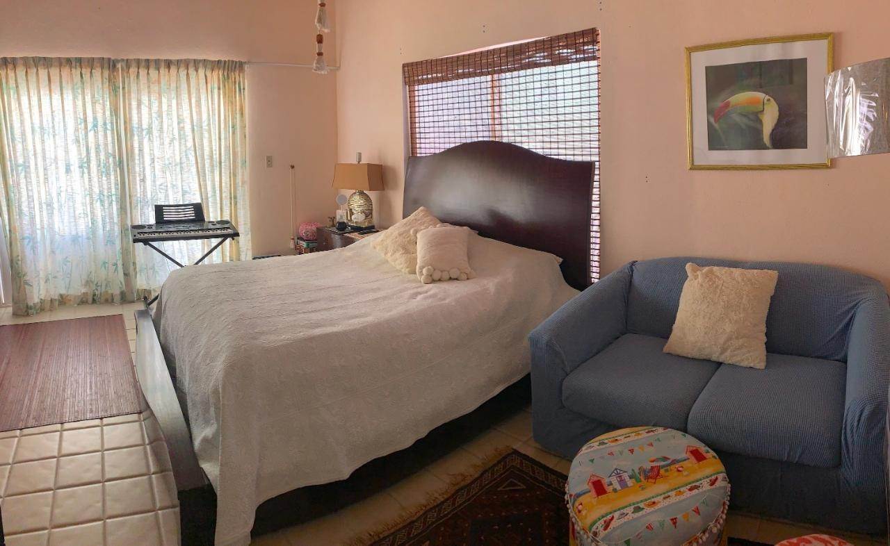 17. Single Family Homes for Sale at Stella Maris, Long Island, Bahamas