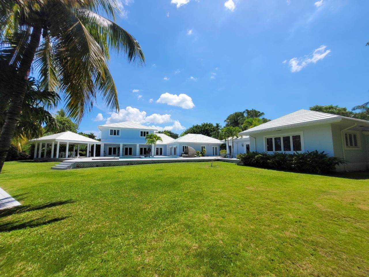 2. Single Family Homes 为 销售 在 来佛礁, 新普罗维登斯/拿骚, 巴哈马