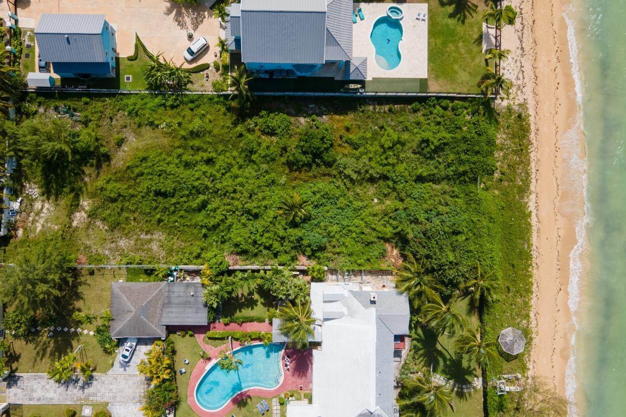 9. Single Family Homes for Sale at Coral Harbour, Nassau and Paradise Island, Bahamas