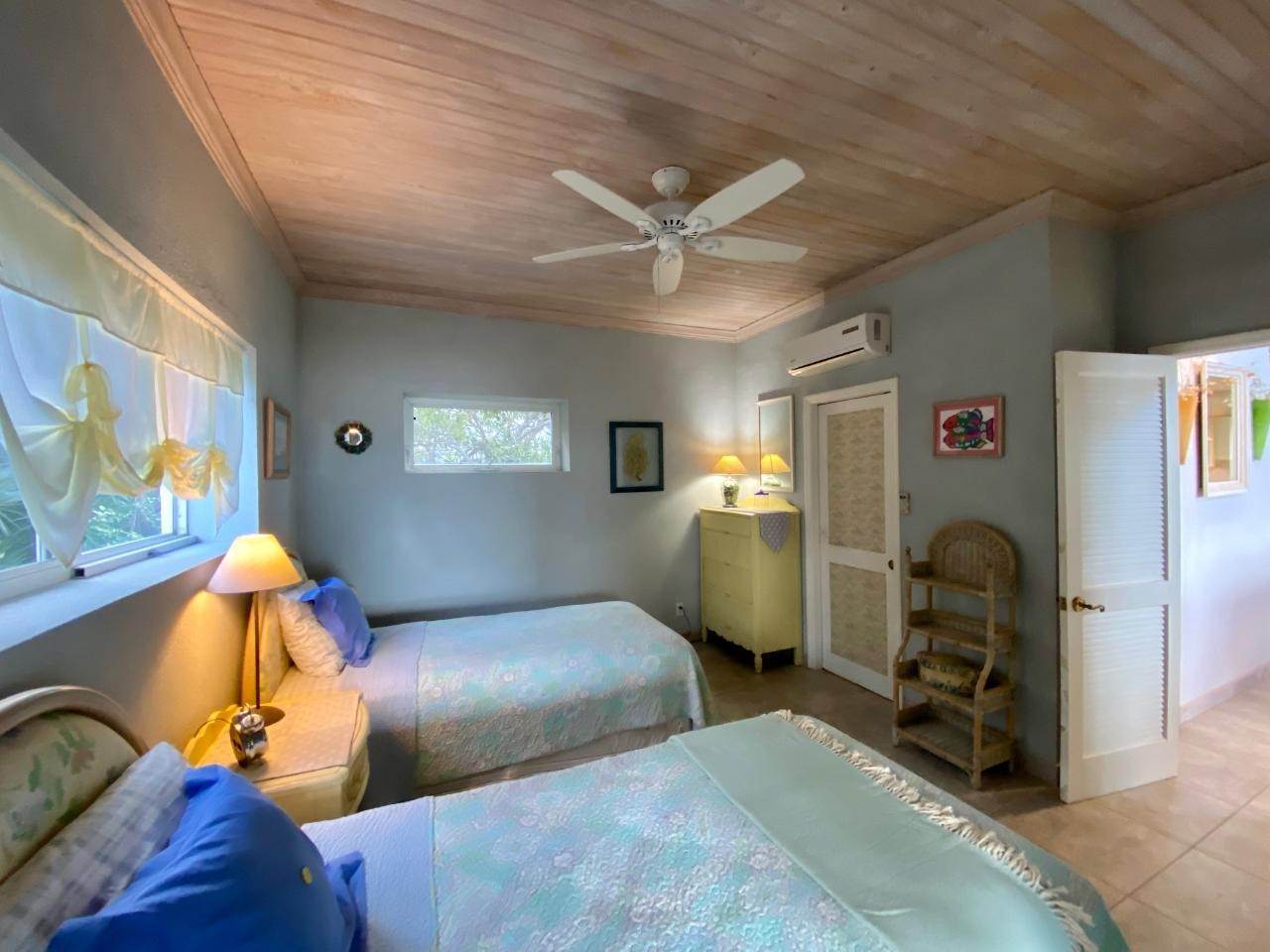 11. Single Family Homes for Sale at Ten Bay Beach, Savannah Sound, Eleuthera, Bahamas