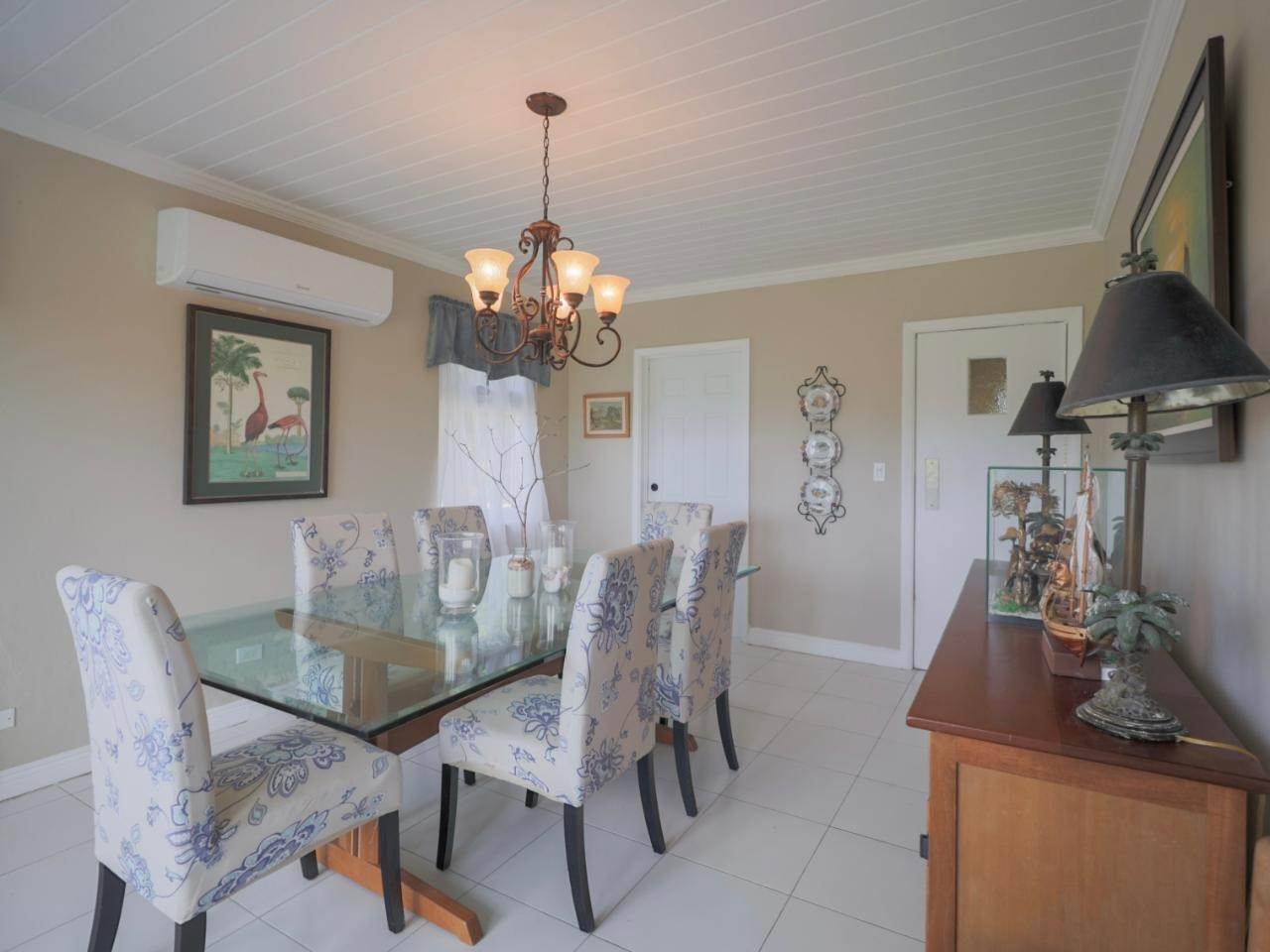 12. Single Family Homes for Sale at Winton Estates, Winton, Nassau and Paradise Island, Bahamas