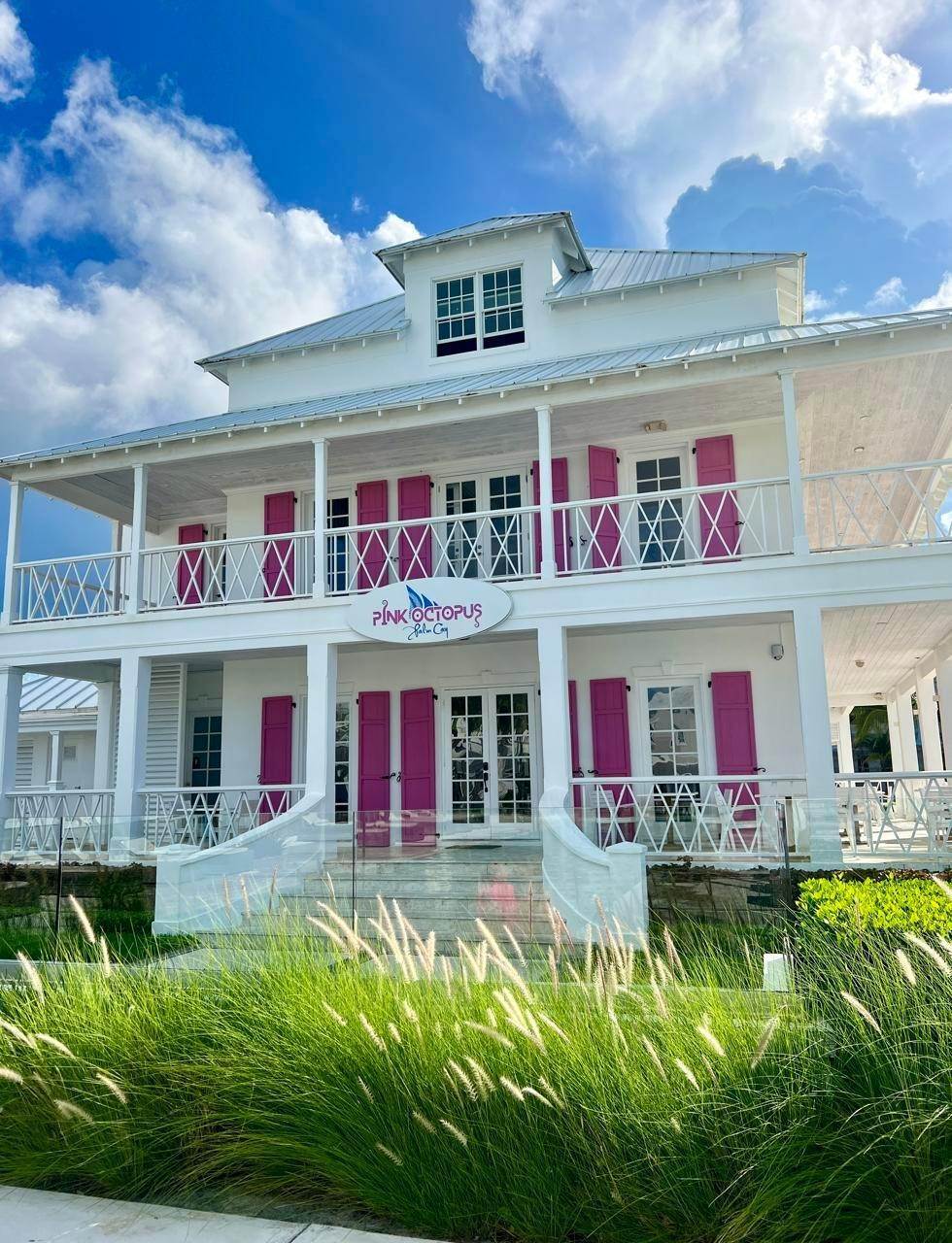 18. Condominiums for Sale at Palm Cay, Yamacraw, Nassau and Paradise Island, Bahamas