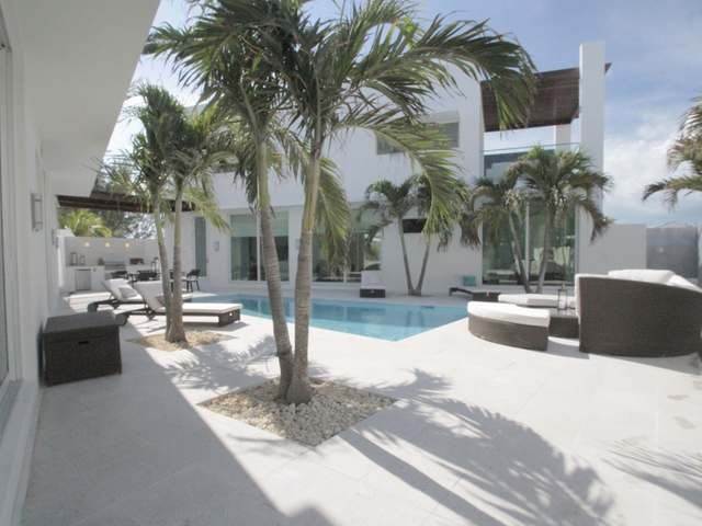 Single Family Homes for Sale at Jimmy Hill, Exuma, Bahamas