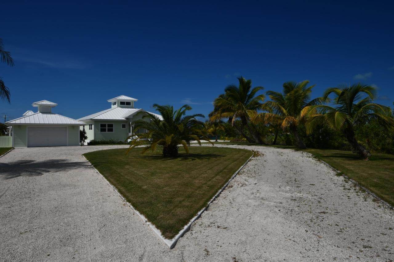 9. Single Family Homes pour l Vente à Windward Beach, Treasure Cay, Abaco, Bahamas