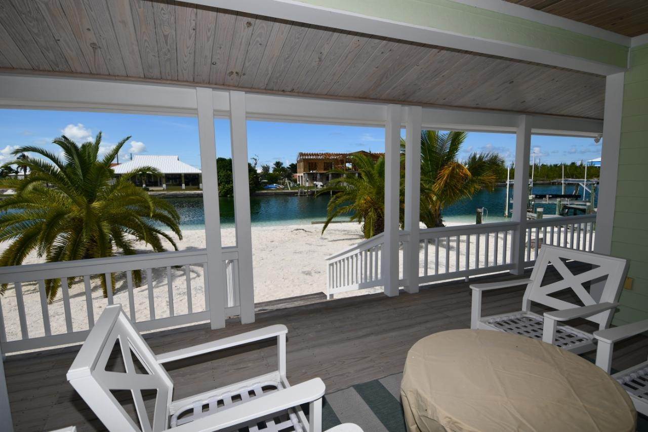 16. Single Family Homes for Sale at Windward Beach, Treasure Cay, Abaco, Bahamas