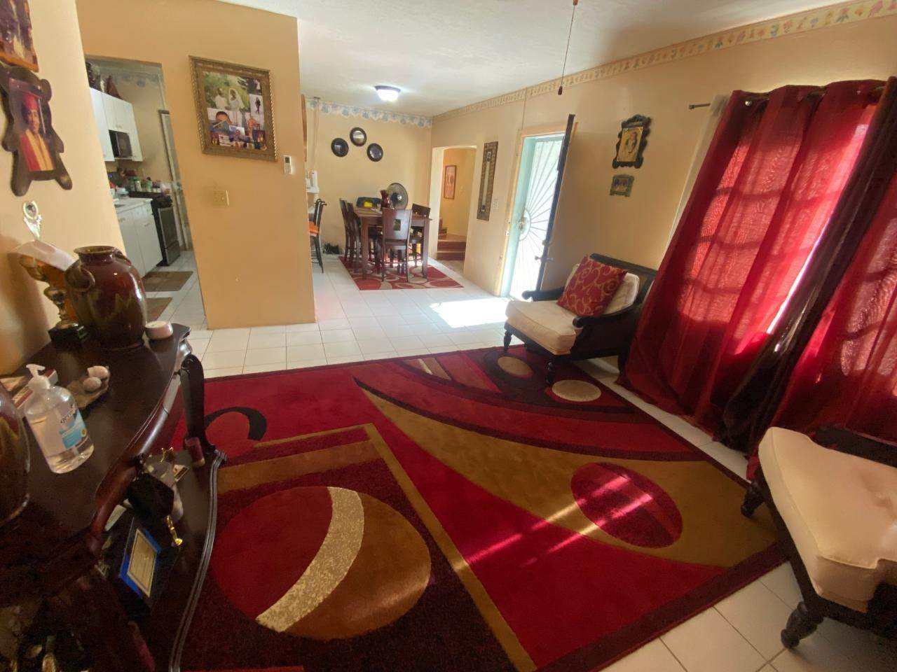11. Single Family Homes for Sale at Eastern Road, Nassau and Paradise Island, Bahamas
