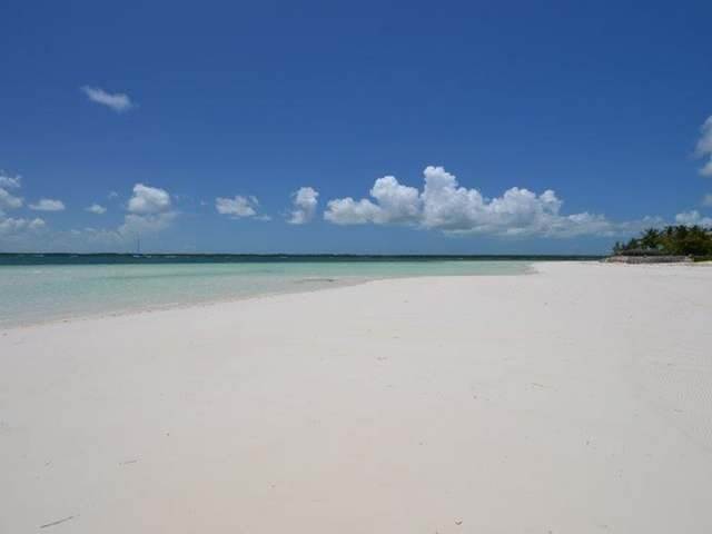 5. Single Family Homes for Sale at Windward Beach, Treasure Cay, Abaco, Bahamas
