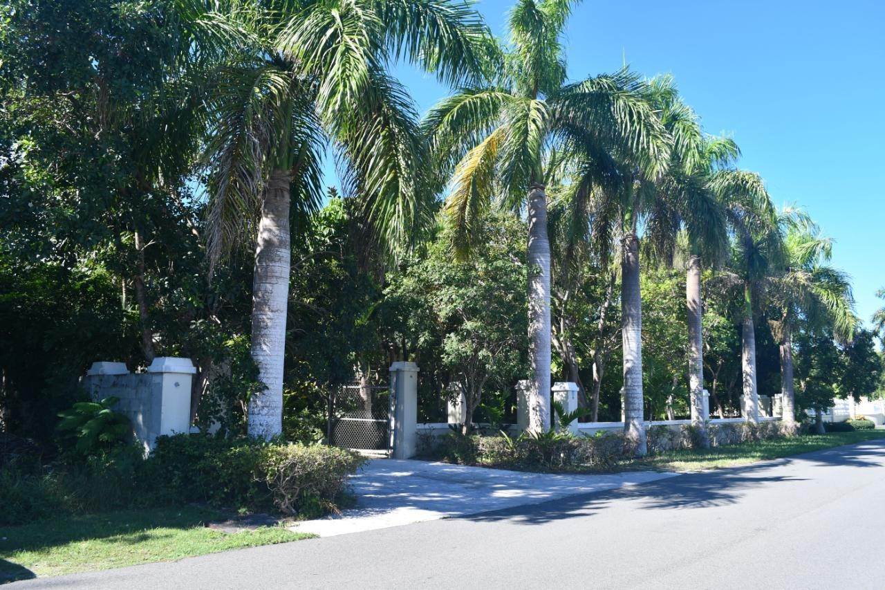 Single Family Homes for Sale at Westridge, Nassau and Paradise Island, Bahamas