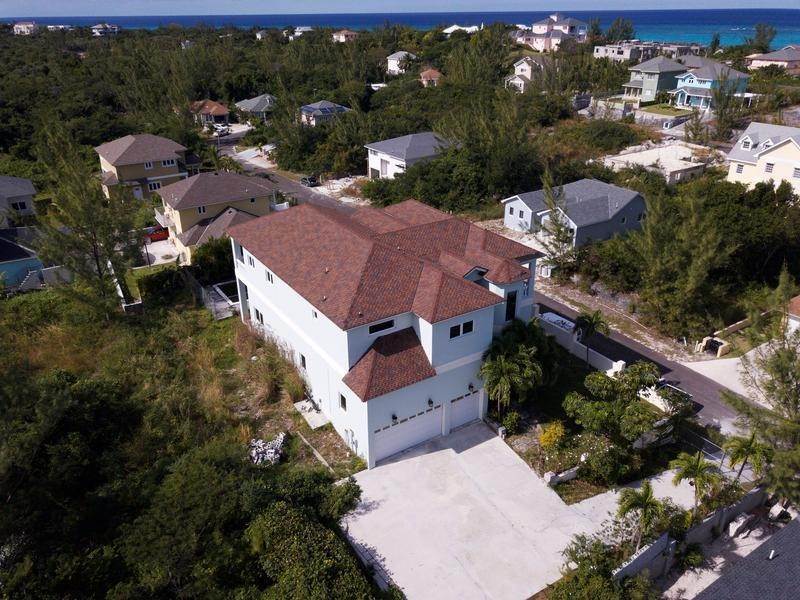 2. Single Family Homes for Sale at West Winds, West Bay Street, Nassau and Paradise Island, Bahamas