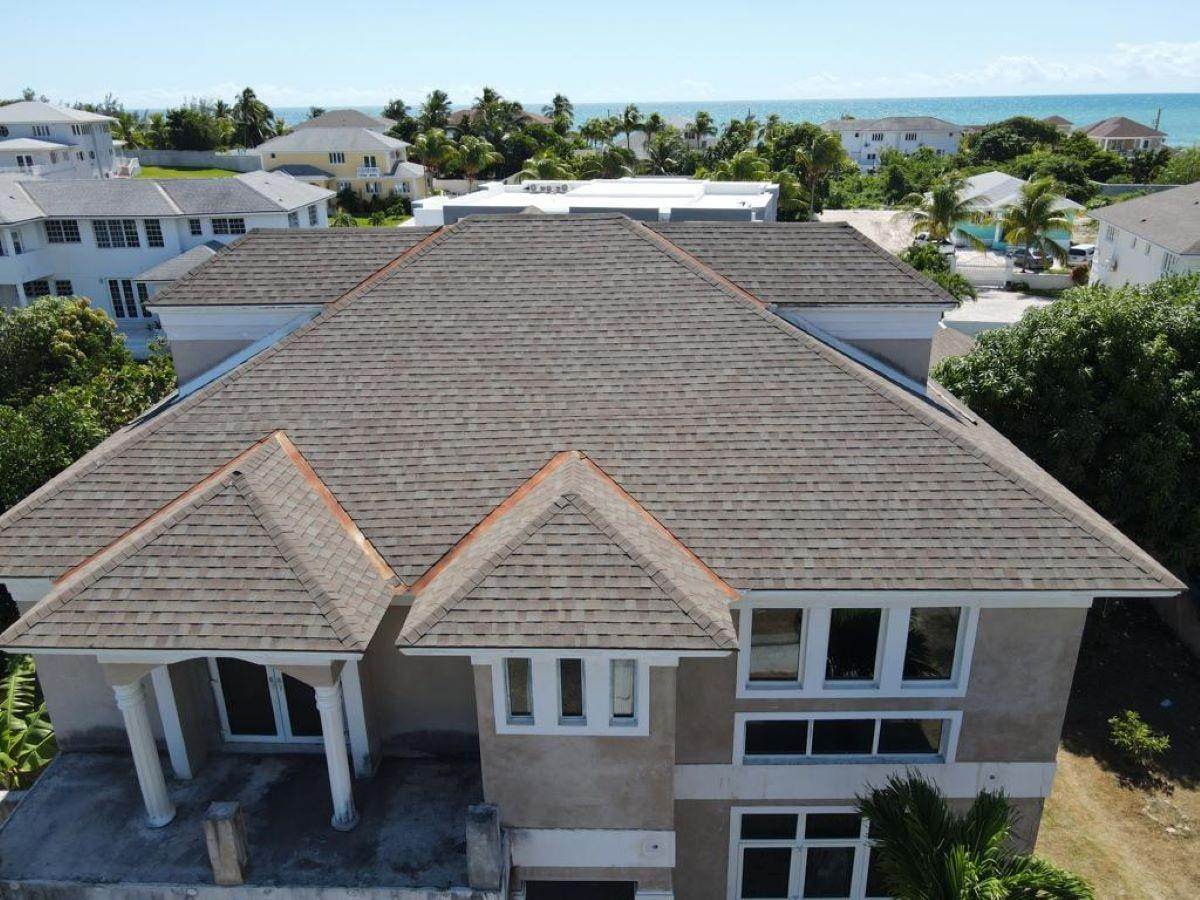 7. Single Family Homes for Sale at Winton, Nassau and Paradise Island, Bahamas