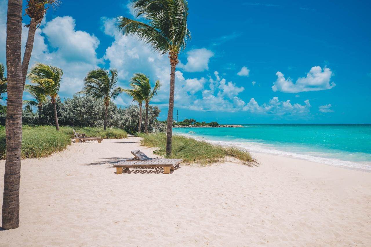 Condominiums for Sale at Port New Providence, Yamacraw, Nassau and Paradise Island, Bahamas
