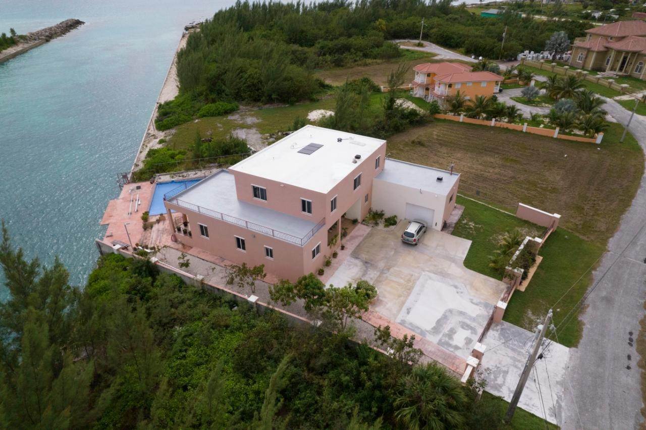 6. Single Family Homes for Sale at Bahamia, Freeport and Grand Bahama, Bahamas