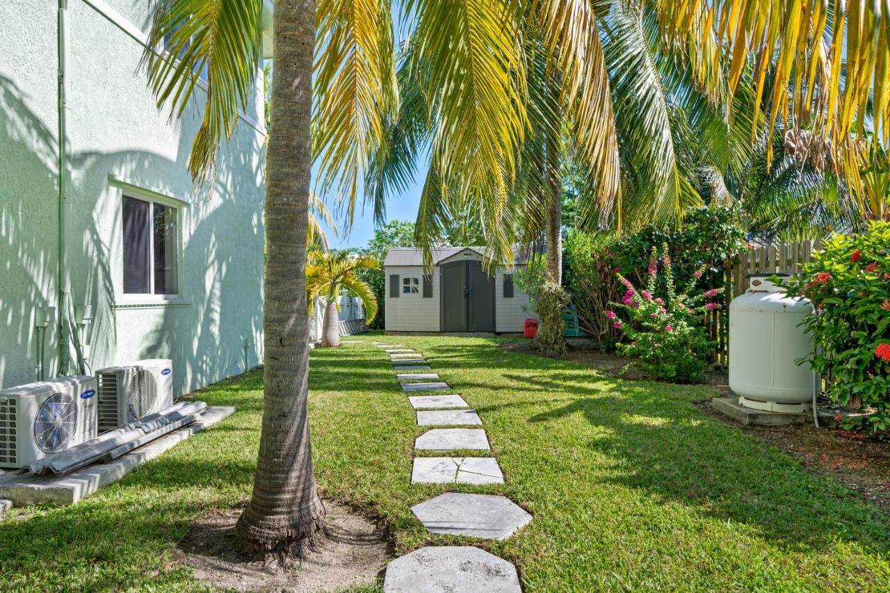 20. Single Family Homes for Sale at Treasure Cove, Yamacraw, Nassau and Paradise Island, Bahamas
