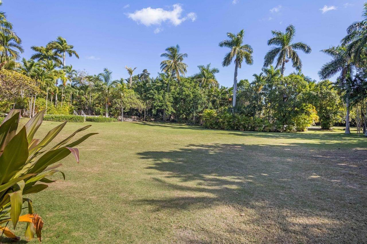 20. Condominiums for Sale at Balmoral, Prospect Ridge, Nassau and Paradise Island, Bahamas