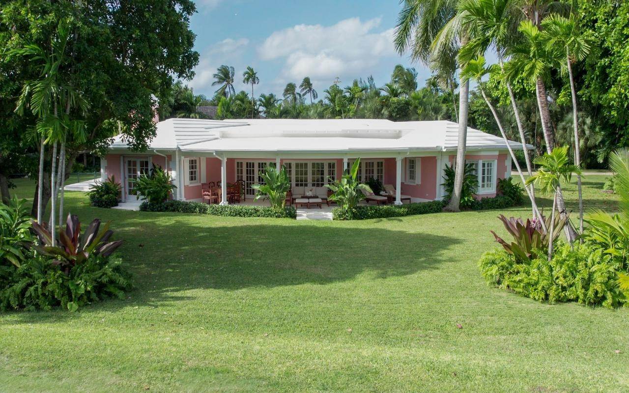 3. Single Family Homes 为 销售 在 来佛礁, 新普罗维登斯/拿骚, 巴哈马