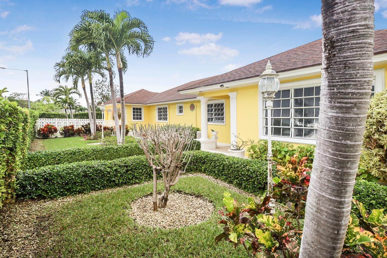 4. Single Family Homes for Sale at Vista Marina, West Bay Street, Nassau and Paradise Island, Bahamas