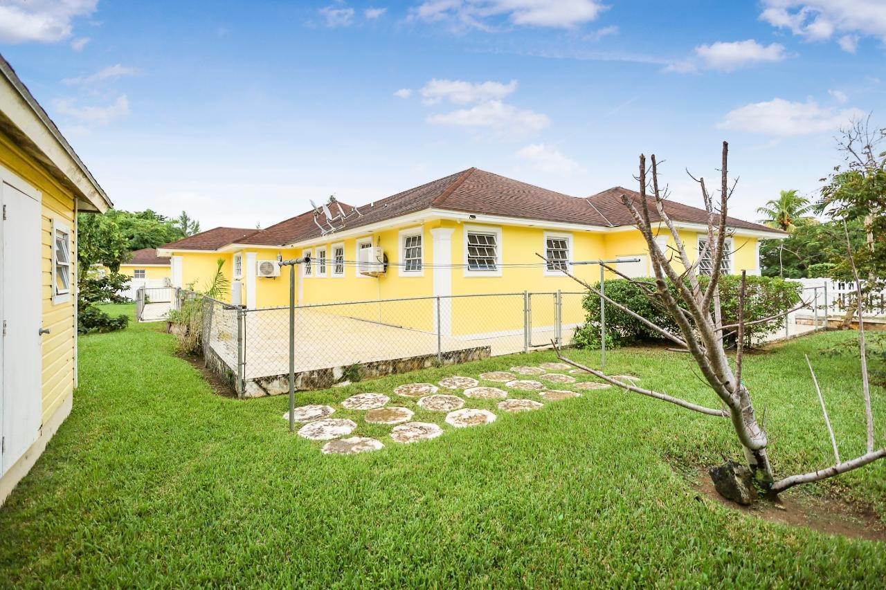 5. Single Family Homes for Sale at Vista Marina, West Bay Street, Nassau and Paradise Island, Bahamas