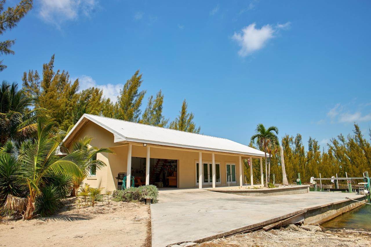Single Family Homes por un Venta en Bootle Bay, Gran Bahama Freeport, Bahamas