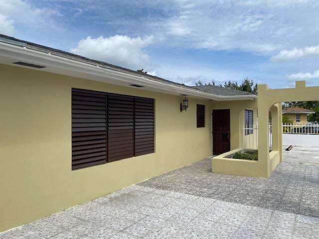 2. Single Family Homes for Sale at Sea Breeze, Nassau and Paradise Island, Bahamas