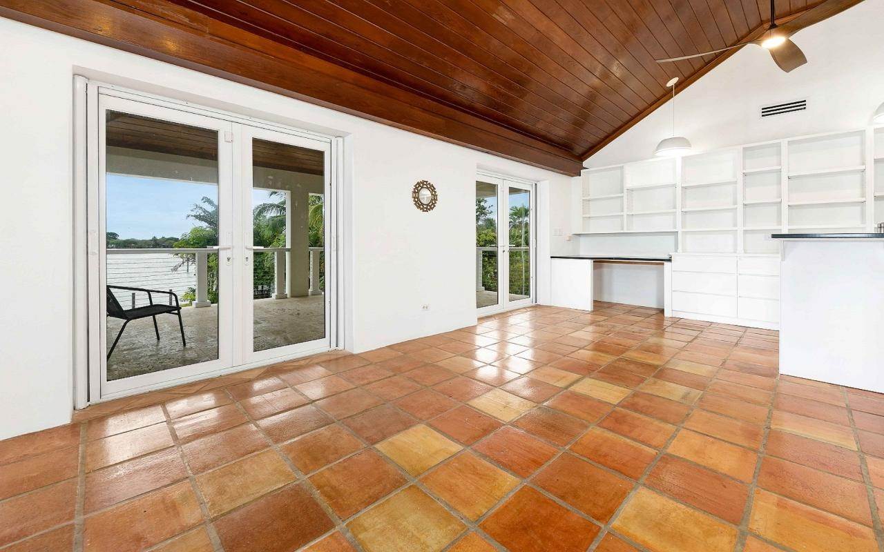 20. Single Family Homes for Sale at Port New Providence, Yamacraw, Nassau and Paradise Island, Bahamas