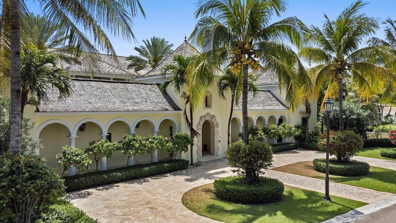 5. Single Family Homes for Sale at Ocean Club Estates, Paradise Island, Nassau and Paradise Island, Bahamas