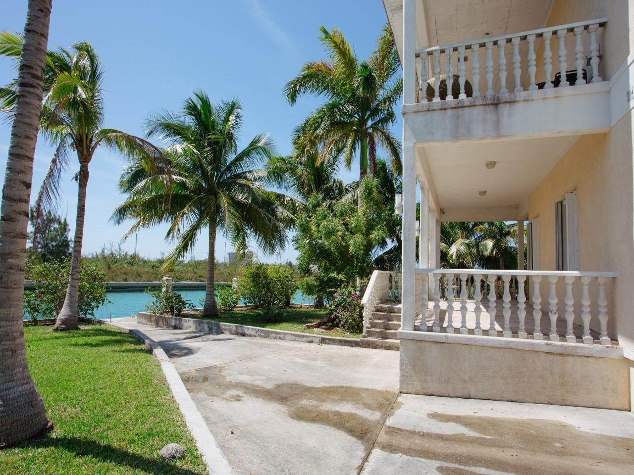 4. Single Family Homes for Sale at Lucaya, Freeport and Grand Bahama, Bahamas