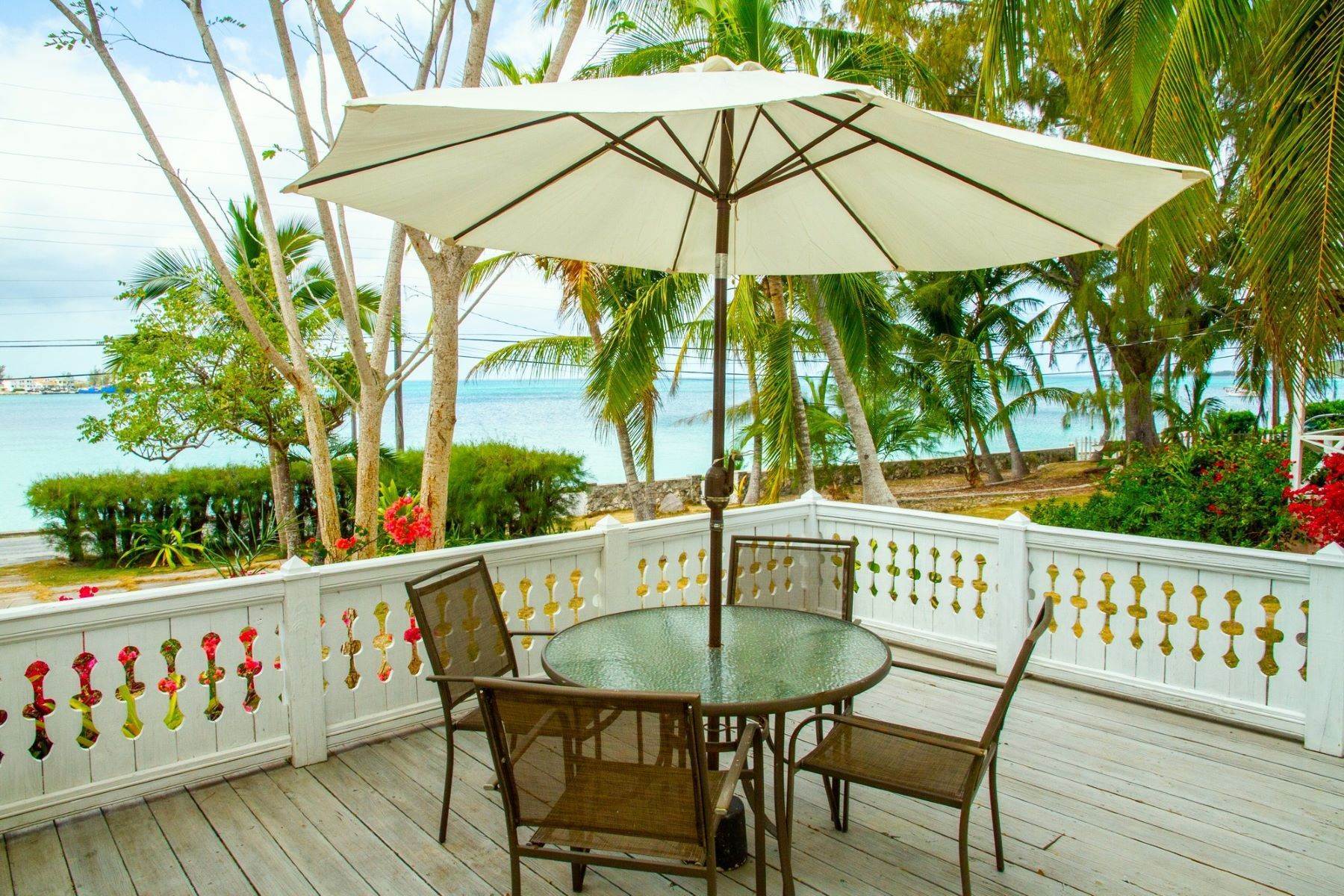 1. Single Family Homes für Verkauf beim Governors Harbour, Eleuthera, Bahamas