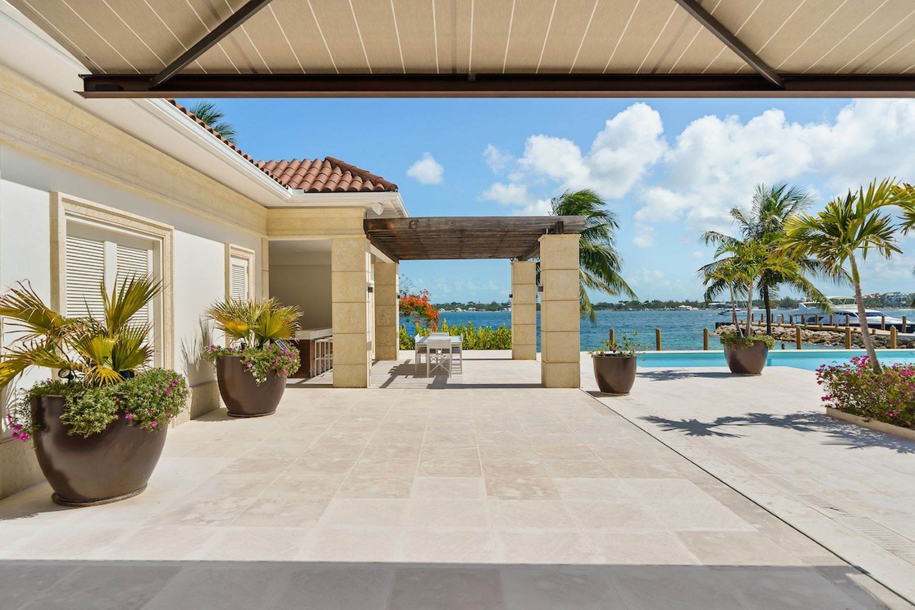 17. Single Family Homes pour l Vente à Harbour Way Paradise Island, New Providence/Nassau, Bahamas