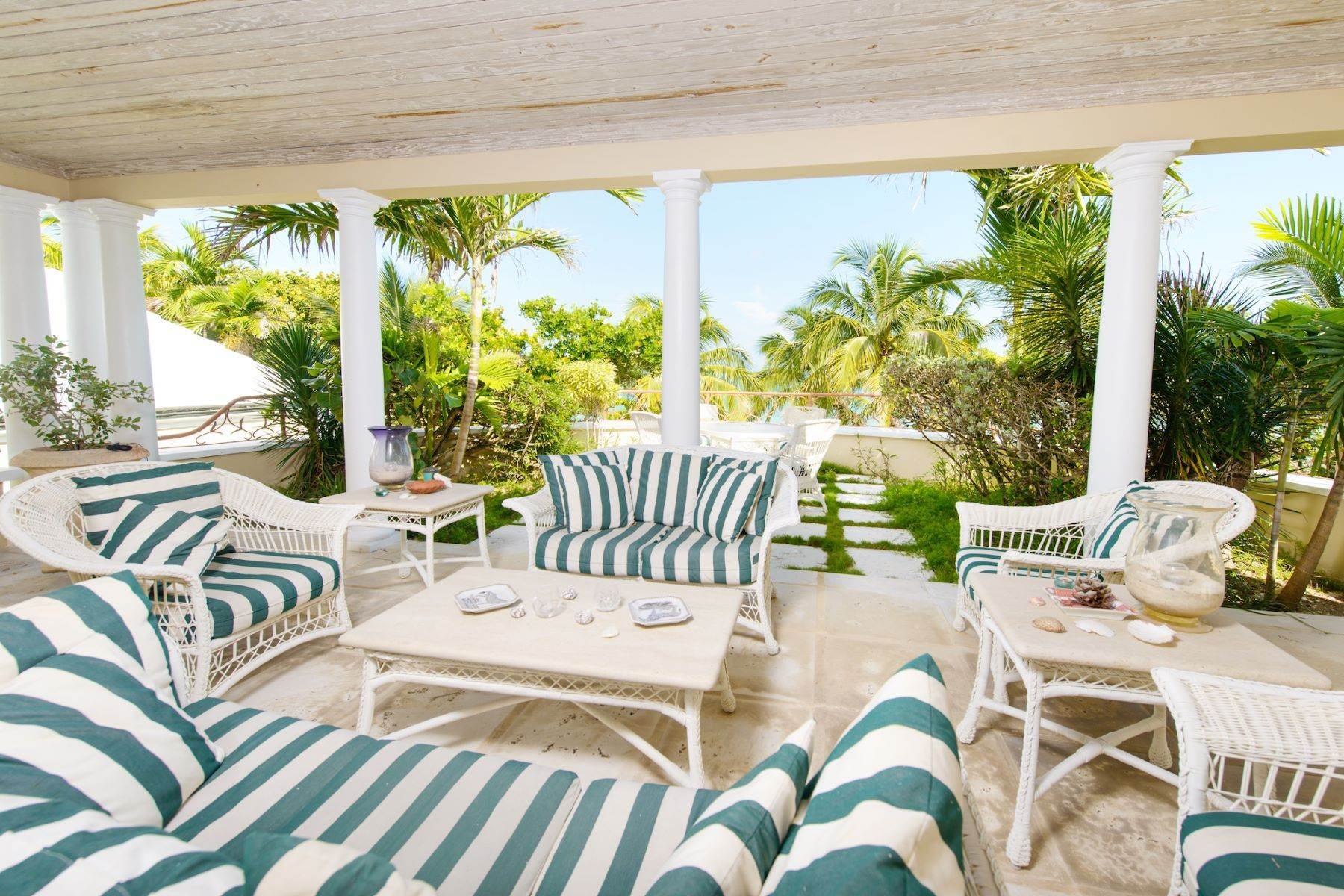 6. Single Family Homes at Old Fort Bay, Nassau and Paradise Island, Bahamas