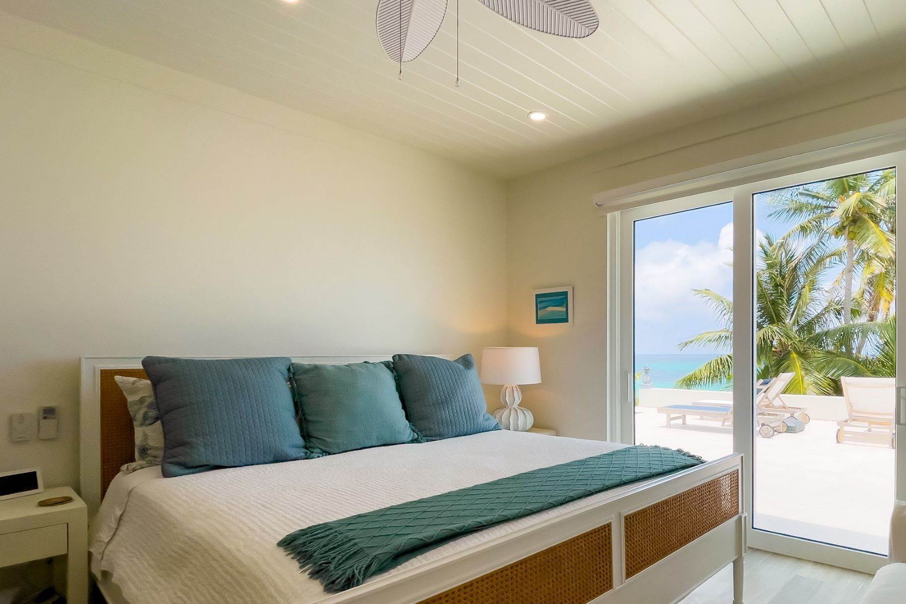 16. Single Family Homes for Sale at Governors Harbour, Eleuthera, Bahamas