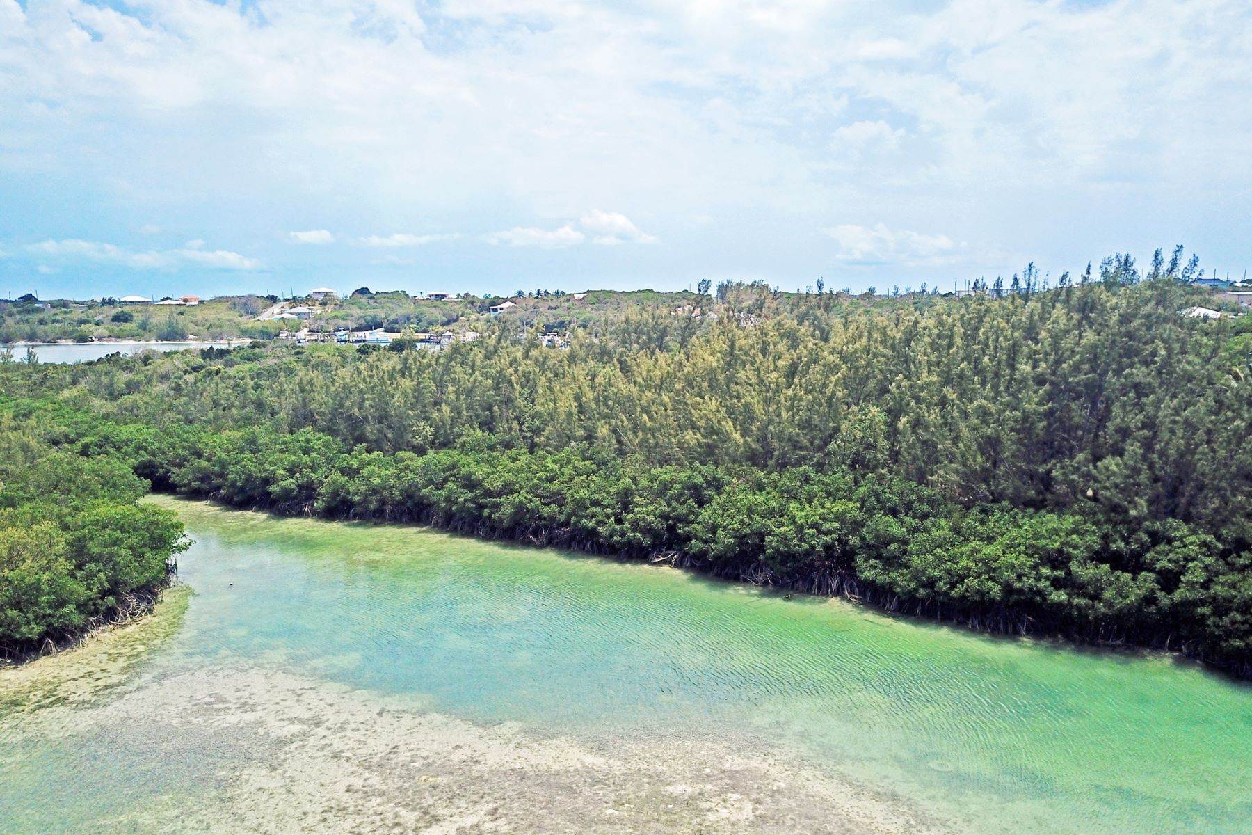 11. Land for Sale at 6.8 Acres with Dock Russell Island, Spanish Wells, Eleuthera, Bahamas