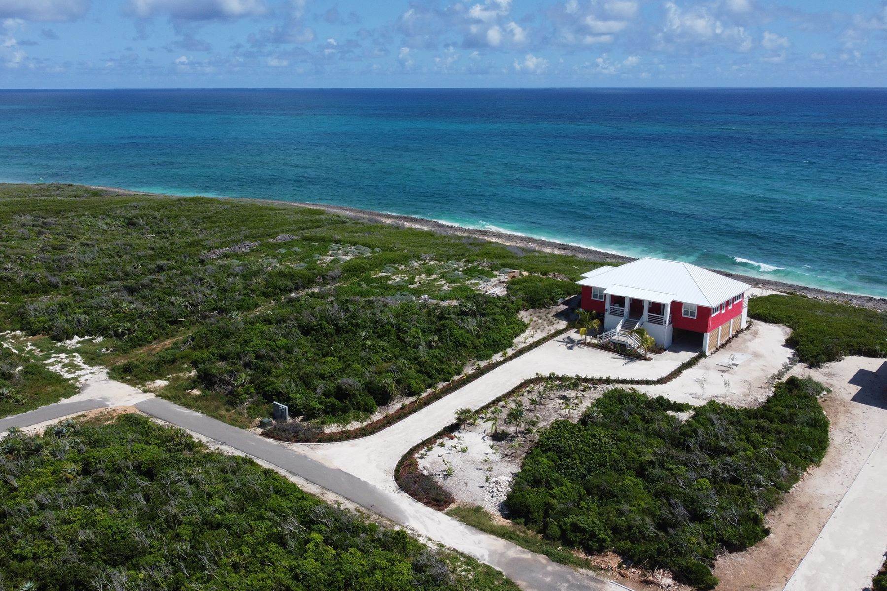 3. Single Family Homes pour l Vente à Dolphin Beach Estates, Guana Cay, Abaco, Bahamas
