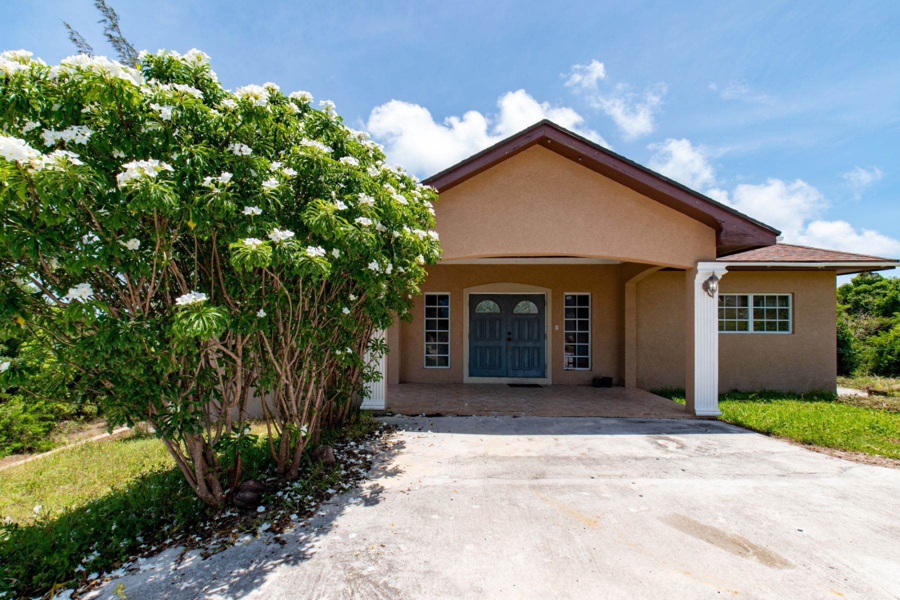 Single Family Homes 为 销售 在 Banana Beach Estate House Lots 6B & 6C Banana Beach, 加弗纳港, 伊路瑟拉, 巴哈马