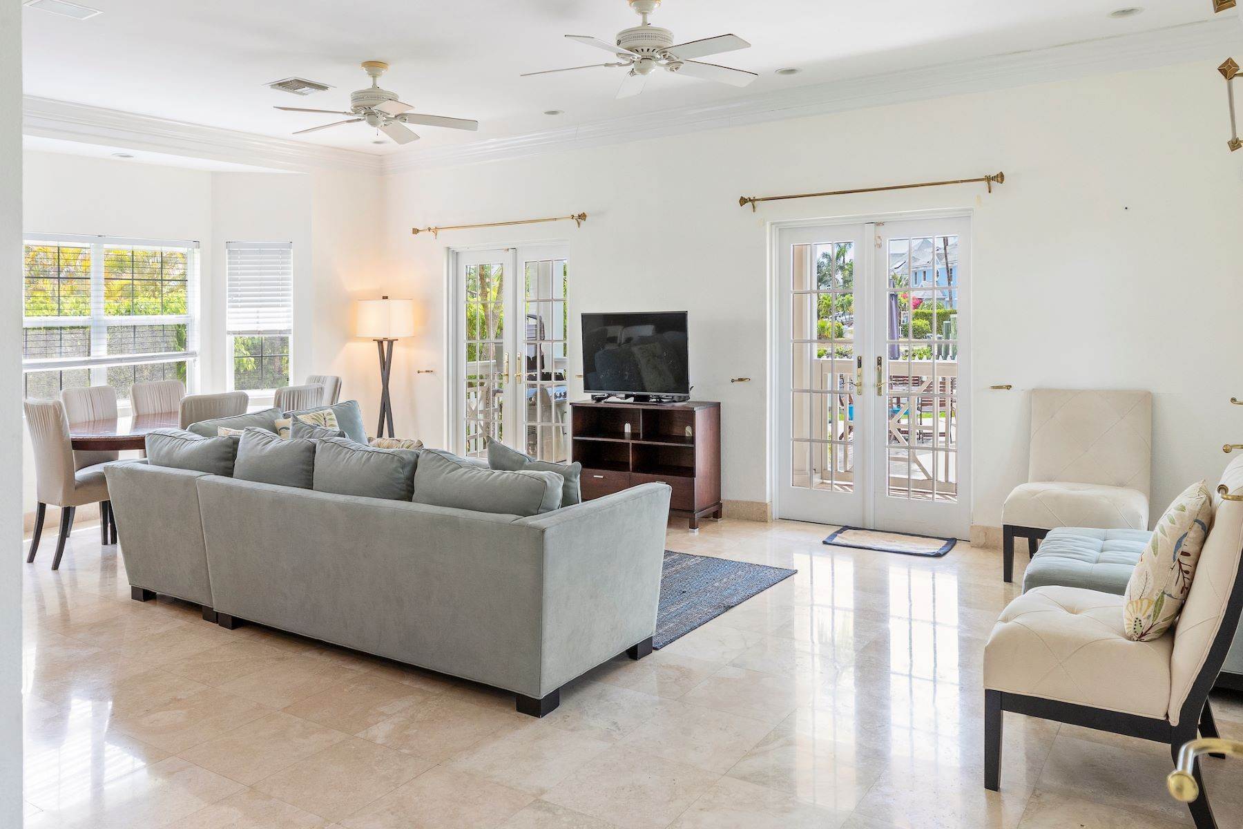 7. Single Family Homes for Sale at 15 Watercolour Cay, Sandyport Sandyport, Cable Beach, Nassau and Paradise Island, Bahamas