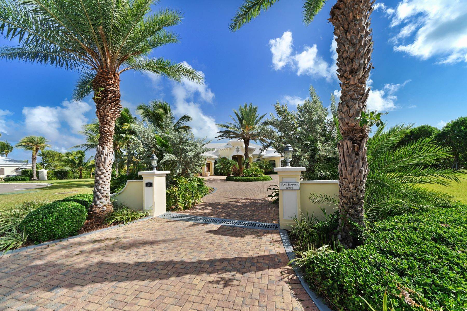 5. Single Family Homes für Verkauf beim Ocean Club Estates, Paradise Island, New Providence/Nassau, Bahamas