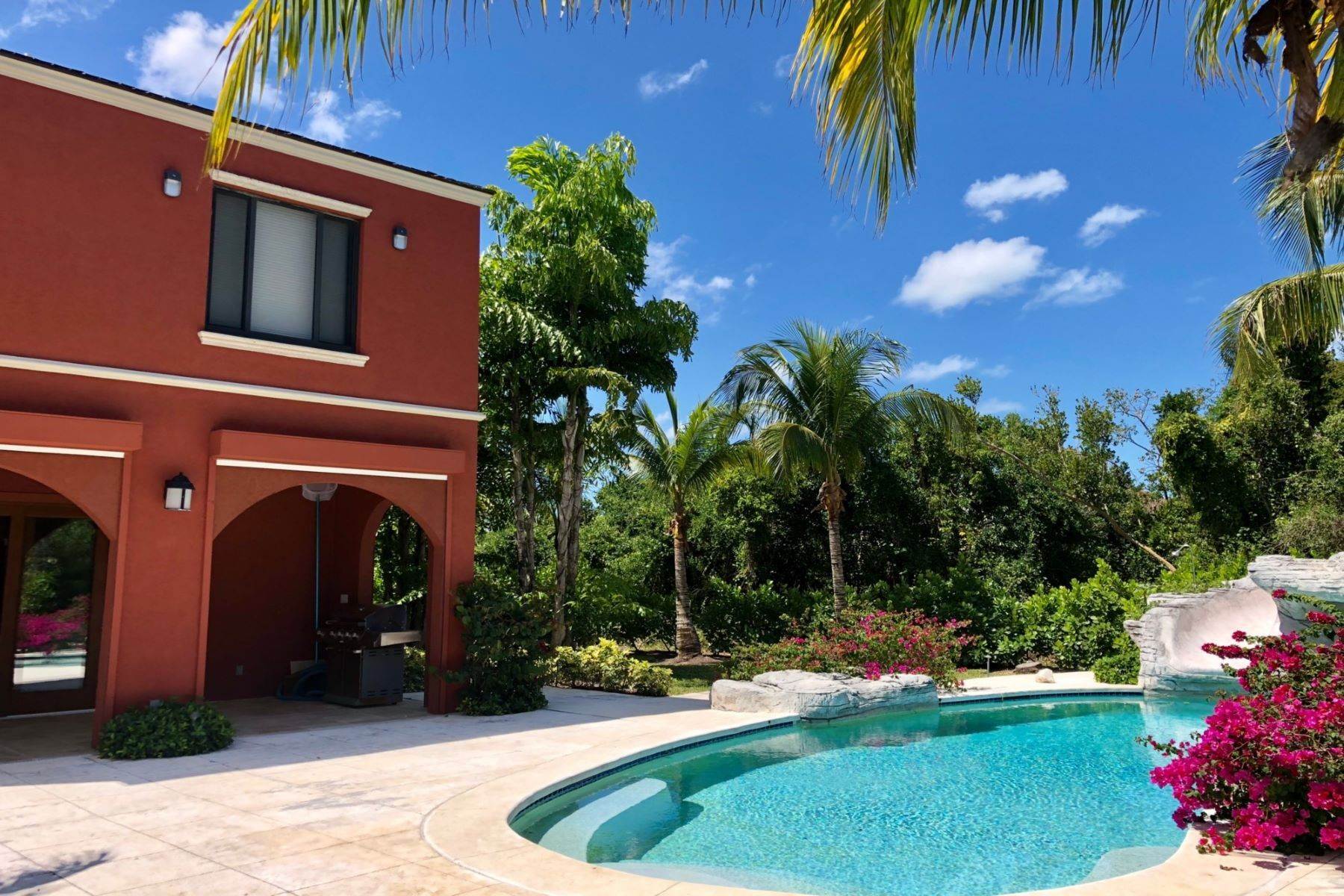 3. Single Family Homes for Sale at Charlotteville, Nassau and Paradise Island, Bahamas