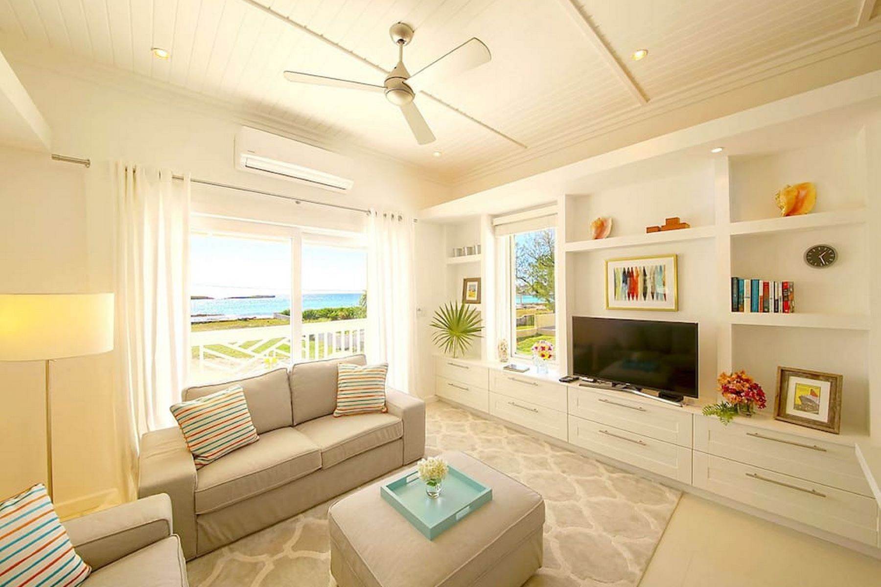 1. Multi-Family Homes pour l Vente à Modern Apartment with Outstanding Views of Anchor Bay Governors Harbour, Eleuthera, Bahamas
