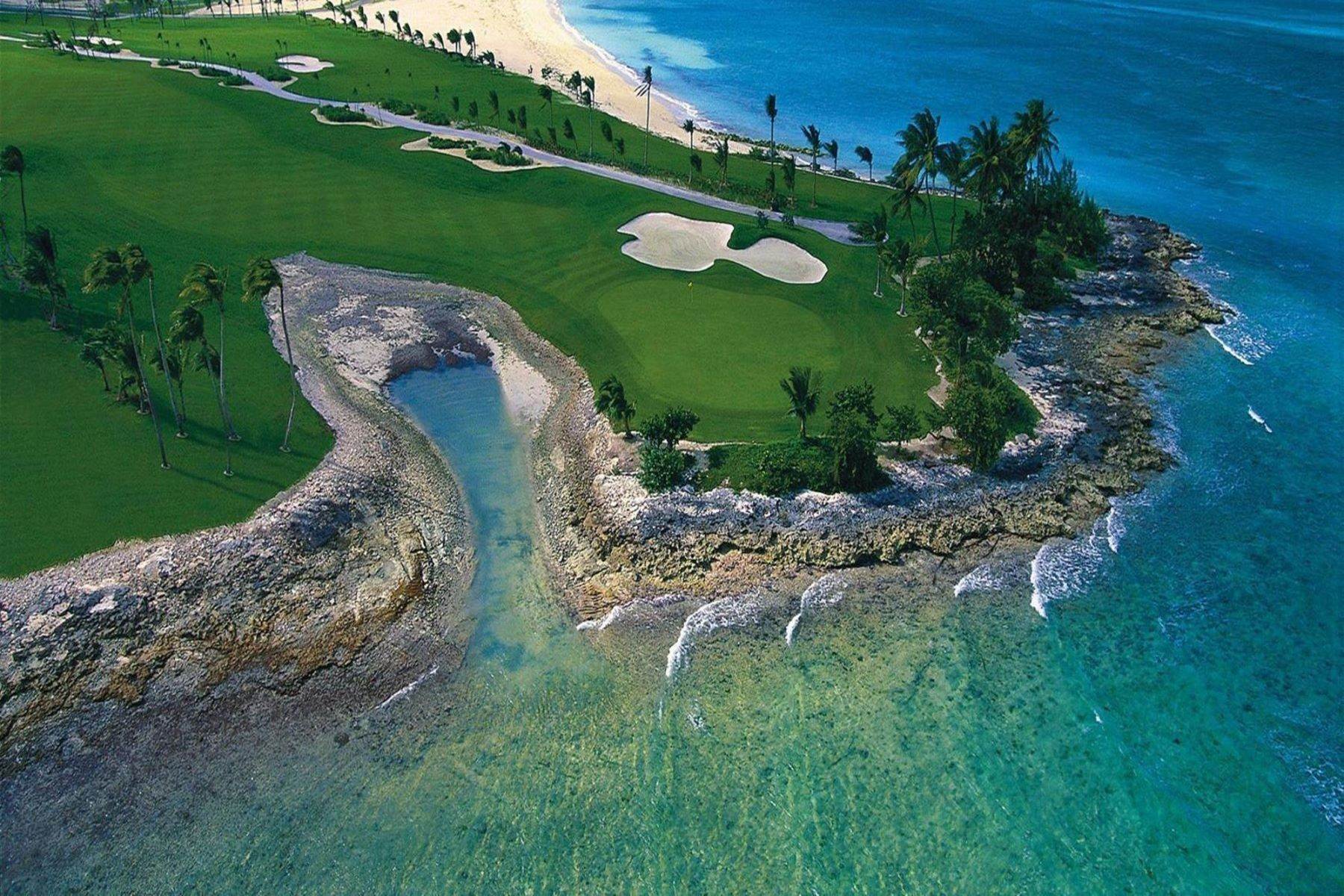 14. Condominiums for Sale at The Reef, 21-922 Paradise Island, Nassau and Paradise Island, Bahamas